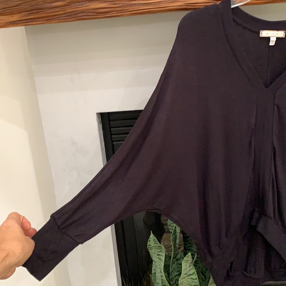 040 Anthropologie-Eri+Ali}Sz XS Black long Sleeve Bat Wing, Hi Low Top - Picture 2 of 5